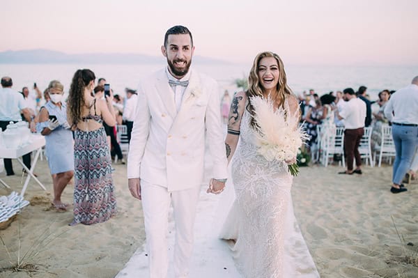 ultra-romantic-summer-wedding-kavala-white-roses_12