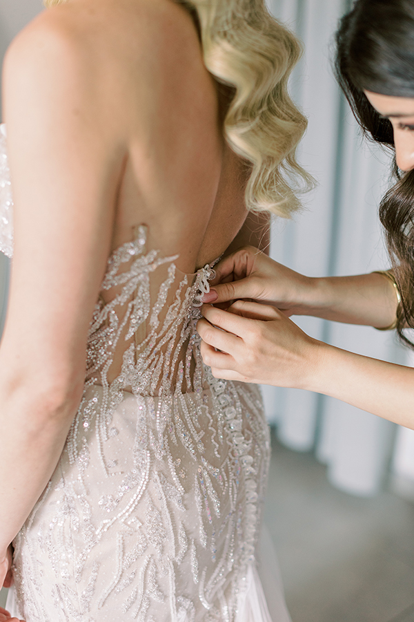 ultra-romantic-summer-wedding-nicosia-light-blue-hydrangeas_08