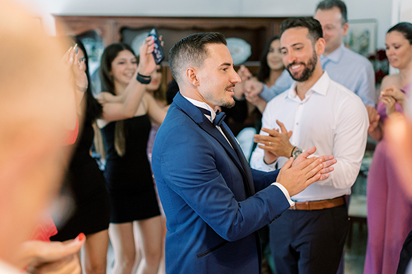 ultra-romantic-summer-wedding-nicosia-light-blue-hydrangeas_15