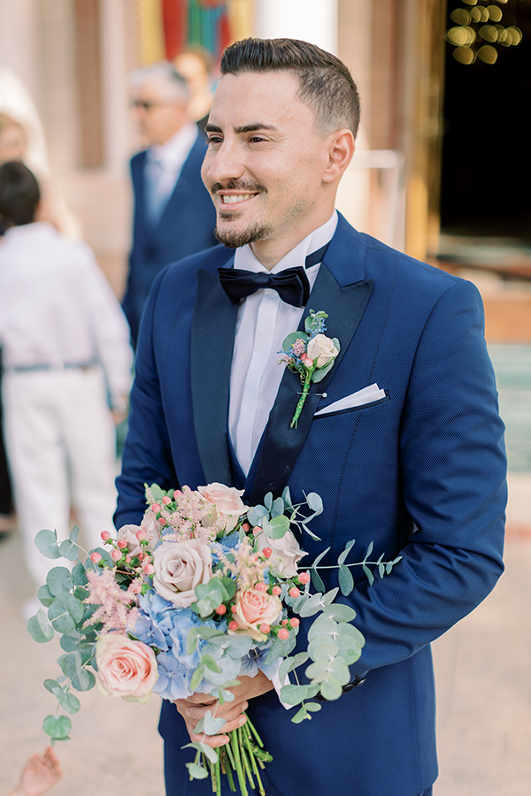 ultra-romantic-summer-wedding-nicosia-light-blue-hydrangeas_21