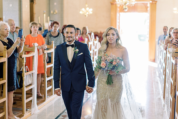 ultra-romantic-summer-wedding-nicosia-light-blue-hydrangeas_27