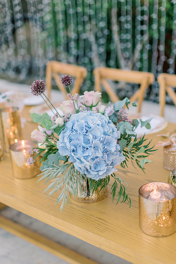 ultra-romantic-summer-wedding-nicosia-light-blue-hydrangeas_41x