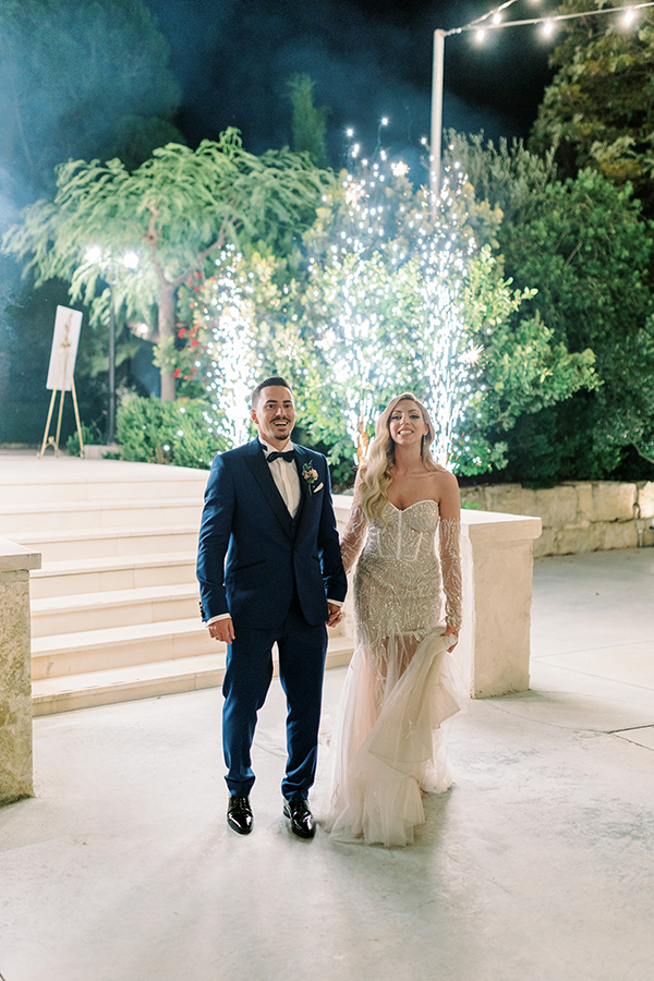 ultra-romantic-summer-wedding-nicosia-light-blue-hydrangeas_43