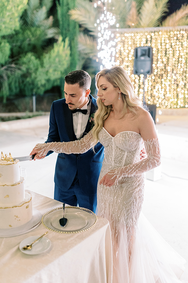 ultra-romantic-summer-wedding-nicosia-light-blue-hydrangeas_44