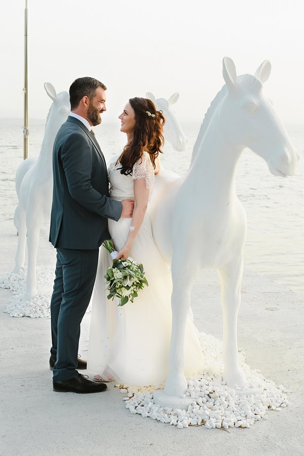 allwhite-wedding-evia-romantic-details_01