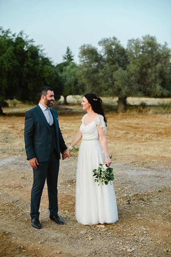 allwhite-wedding-evia-romantic-details_05