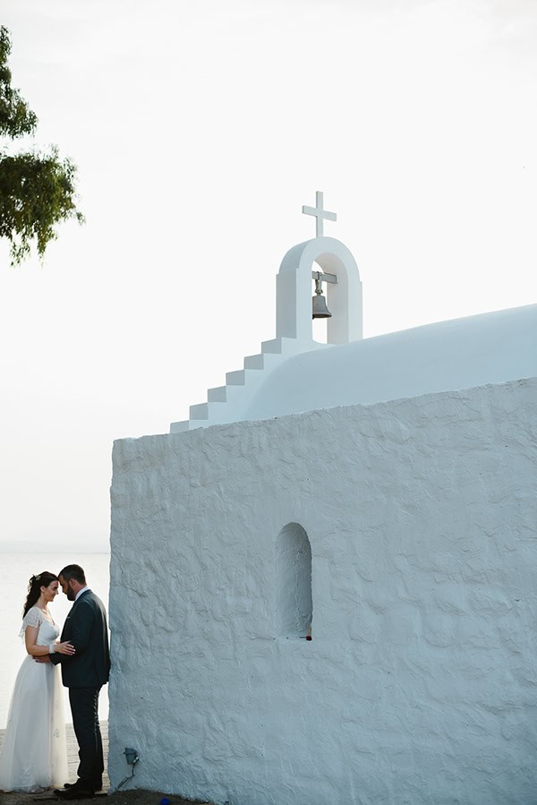 allwhite-wedding-evia-romantic-details_19