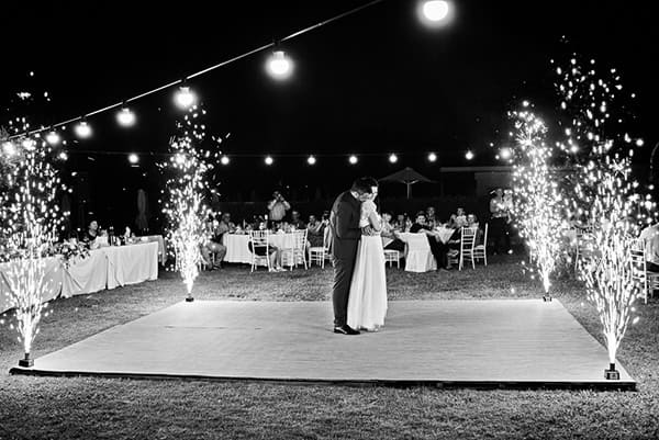 allwhite-wedding-evia-romantic-details_19x