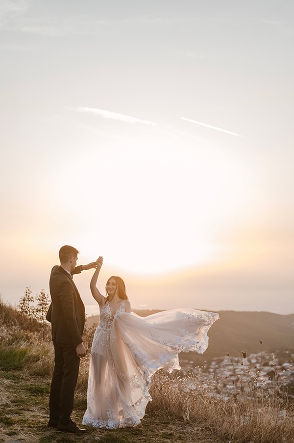 beautiful-fall-wedding-serres-peach-roses_27