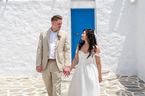 Όμορφος ανοιξιάτικος γάμος με φούξια παιώνιες | Κωνσταντίνα & Evan