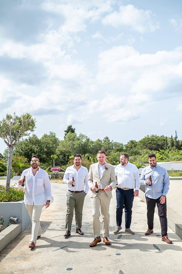 beautiful-spring-wedding-fucshia-peonies_09