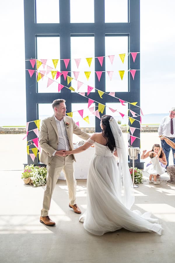 beautiful-spring-wedding-fucshia-peonies_36