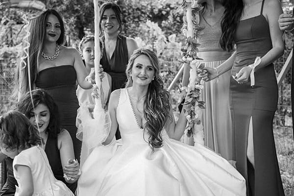 beautiful-summer-wedding-aigio-white-flowers_10