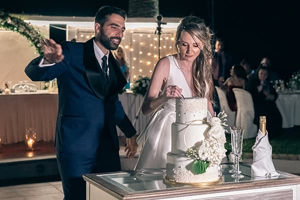 beautiful-summer-wedding-aigio-white-flowers_23