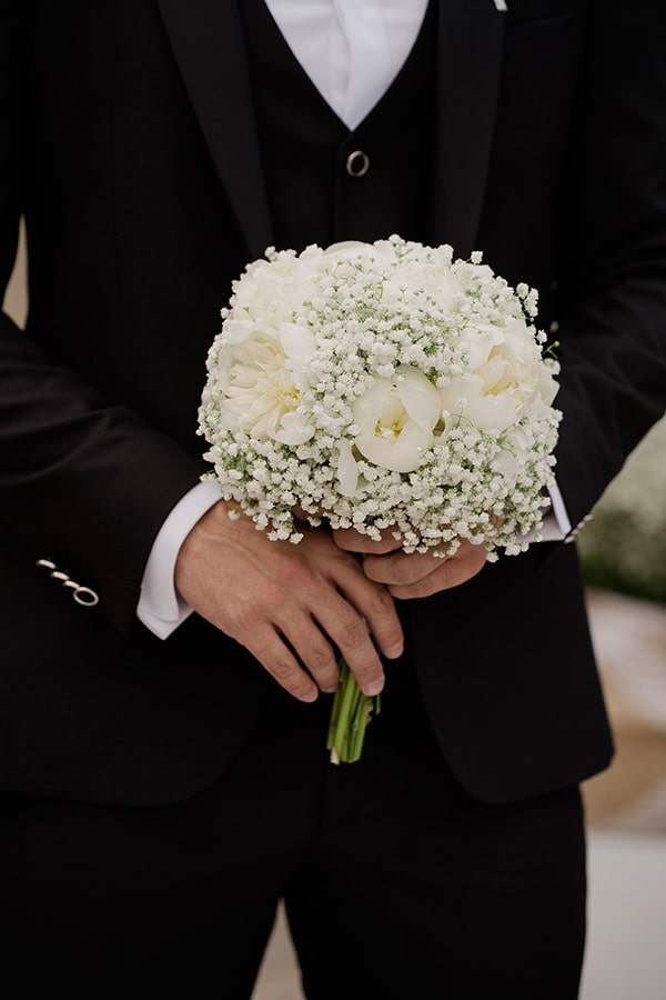 beautiful-summer-wedding-baby-breath-larissa_17