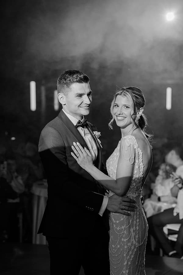 beautiful-summer-wedding-baby-breath-larissa_21x