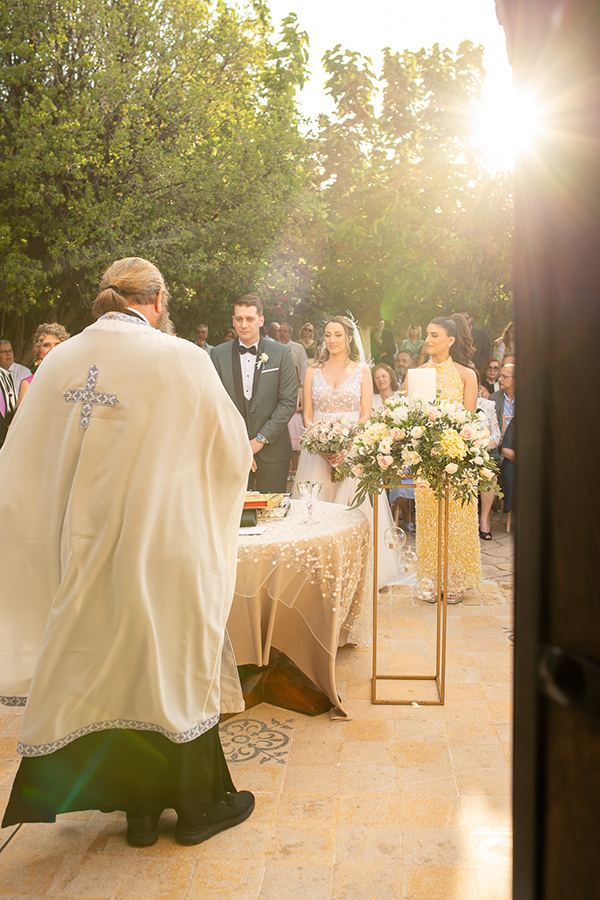 beautiful-wedding-museio-oinou-dusty-pink-roses_16