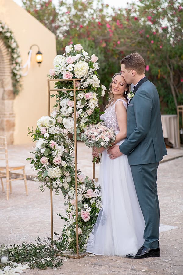 beautiful-wedding-museio-oinou-dusty-pink-roses_20