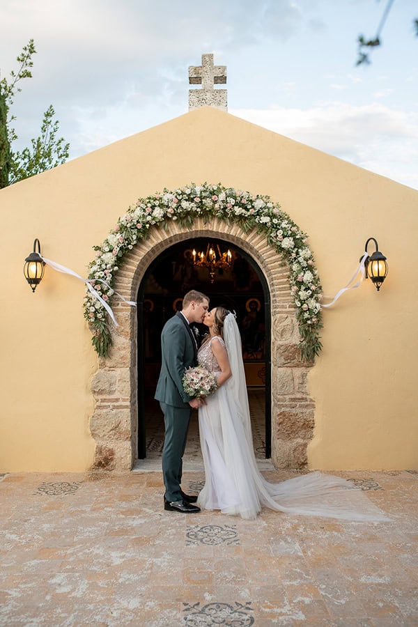 beautiful-wedding-museio-oinou-dusty-pink-roses_21