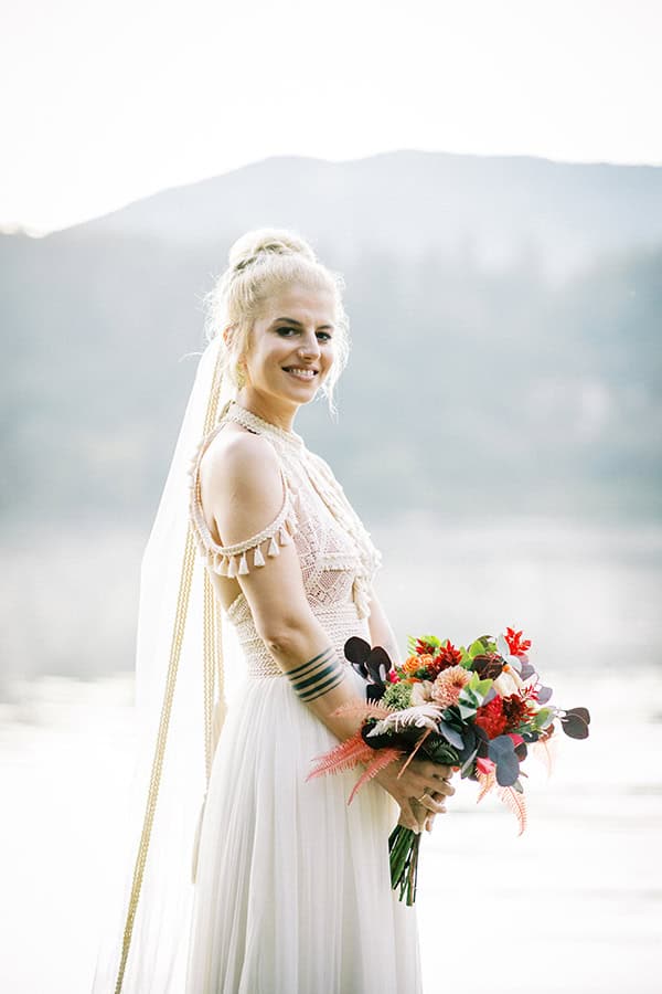 boem-summer-wedding-orange-pampas-grass_02