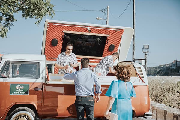 cheerful-summer-wedding-gytheio-orange-theme_17