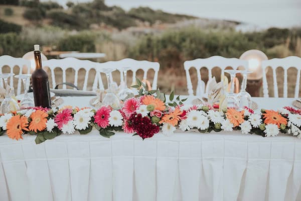 cheerful-summer-wedding-gytheio-orange-theme_44