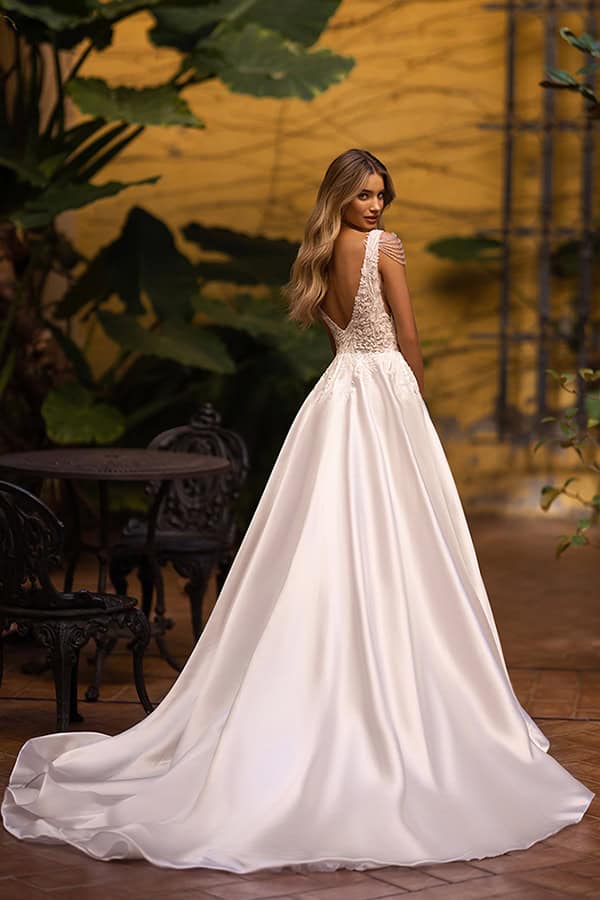 chic-gowns-b-boutique_12