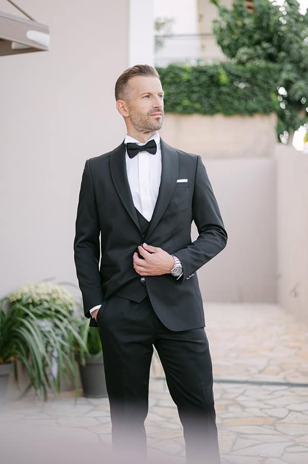 elegant-fall-wedding-patras-white-roses-baby-breath_13