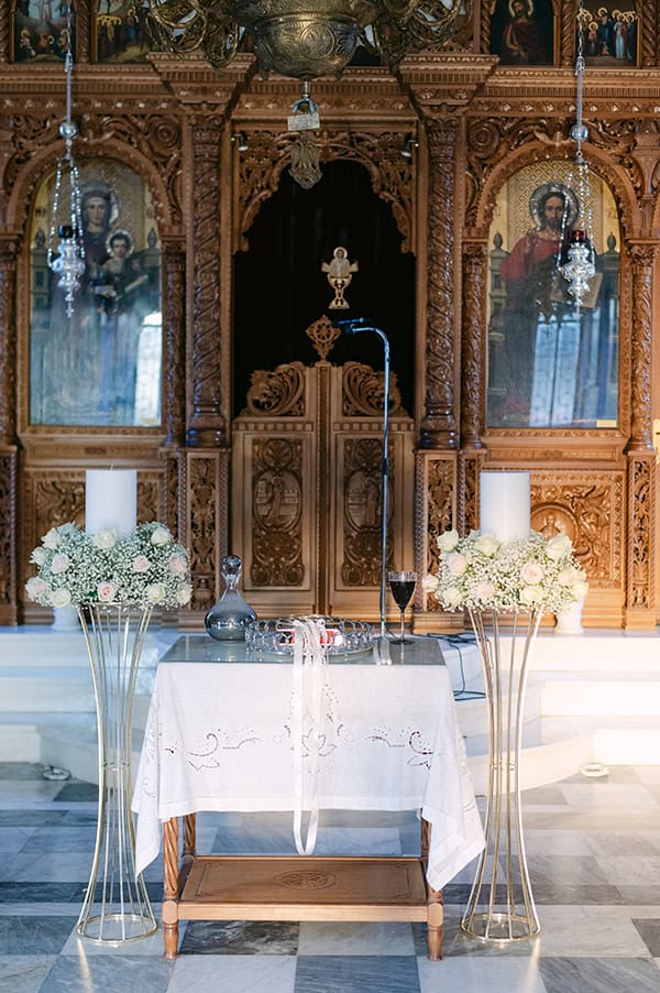 elegant-fall-wedding-patras-white-roses-baby-breath_14x