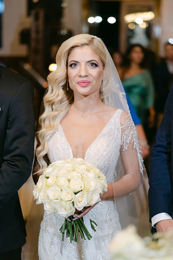 elegant-fall-wedding-patras-white-roses-baby-breath_25