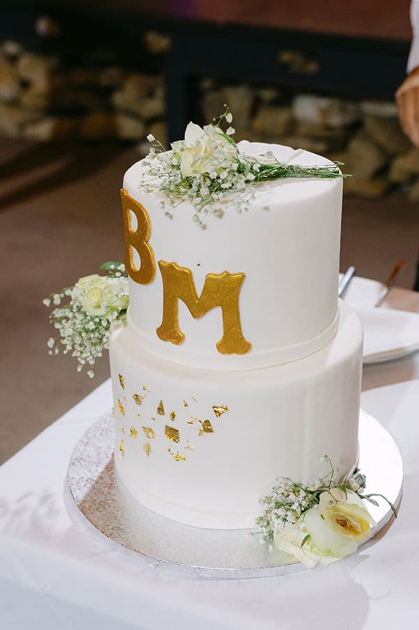 elegant-fall-wedding-patras-white-roses-baby-breath_29x