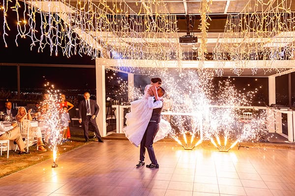 fall-wedding-thessaloniki-romantic-shots_18