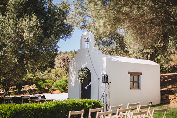 gorgeous-spring-wedding-baptism-white-roses_10