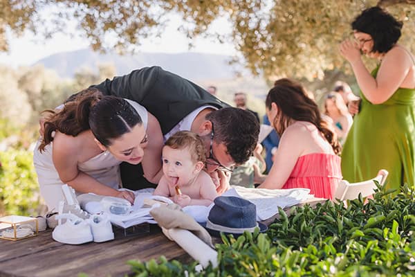 gorgeous-spring-wedding-baptism-white-roses_14