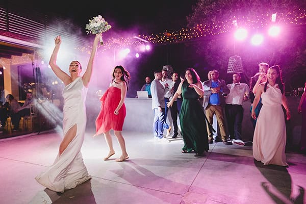 gorgeous-spring-wedding-baptism-white-roses_23
