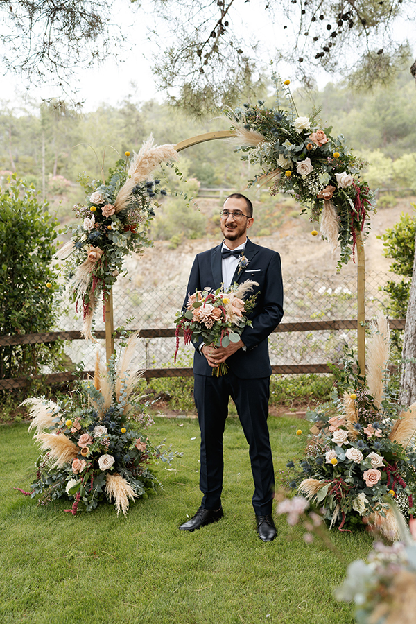 gorgeous-spring-wedding-nicosia-pastel-hues_16