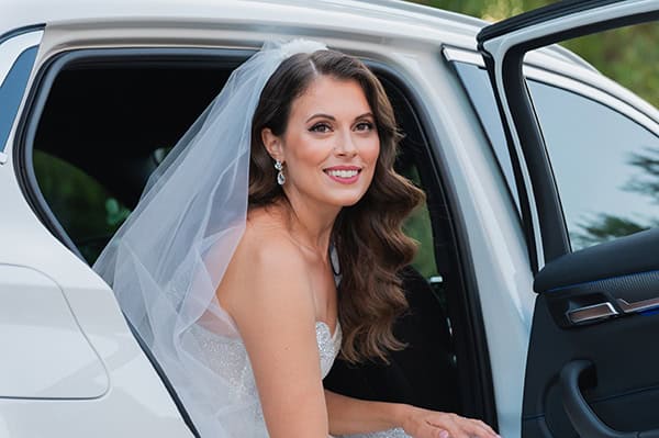 gorgeous-summer-wedding-athens-blue-hydrangeas_12
