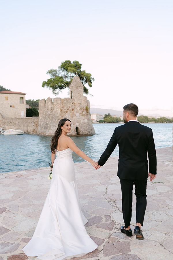 gorgeous-summer-wedding-patras-yellow-roses_03