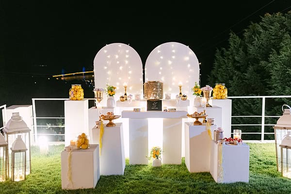 gorgeous-summer-wedding-patras-yellow-roses_31