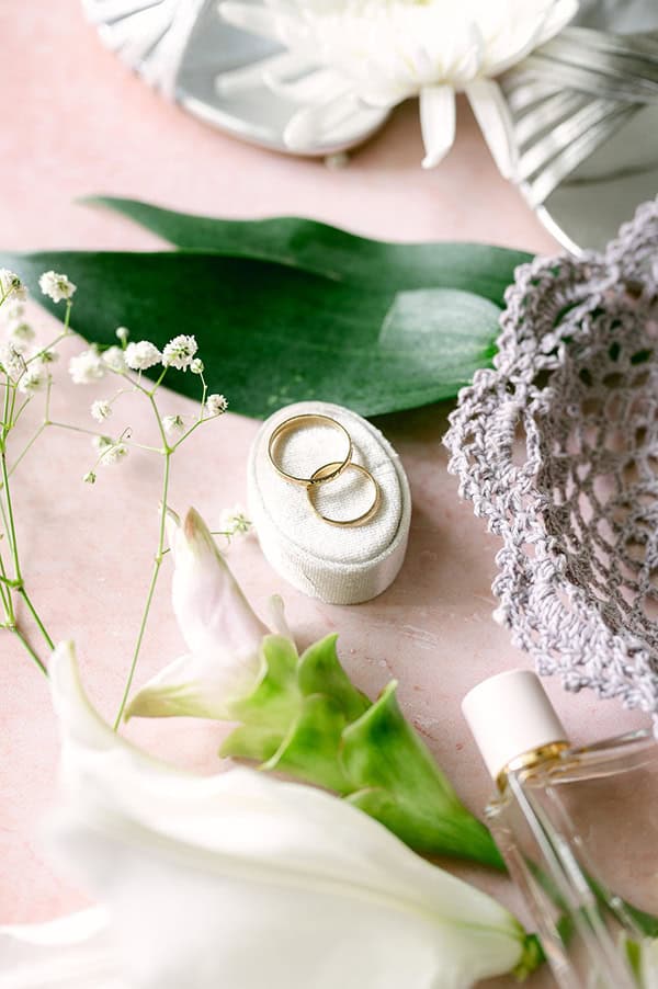 gorgeous-summer-wedding-purple-flowers-residence_06