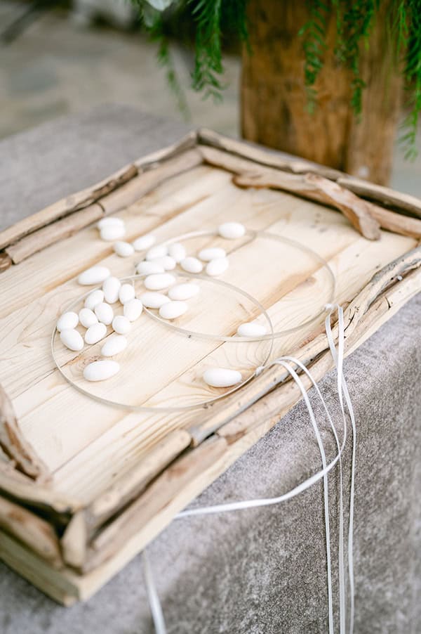 gorgeous-summer-wedding-purple-flowers-residence_19x