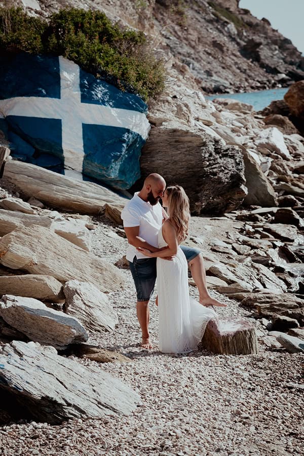 lovely-prewedding-photoshoot-crete_07