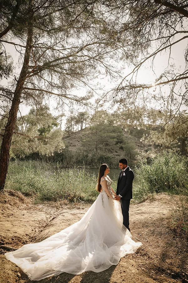 lovely-summer-wedding-larnaca-peach-roses_01