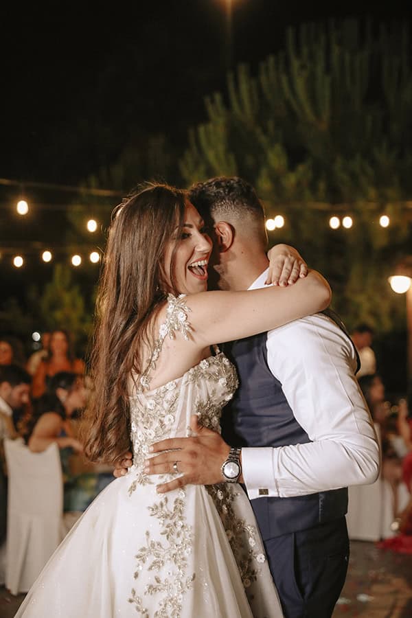 lovely-summer-wedding-larnaca-peach-roses_23