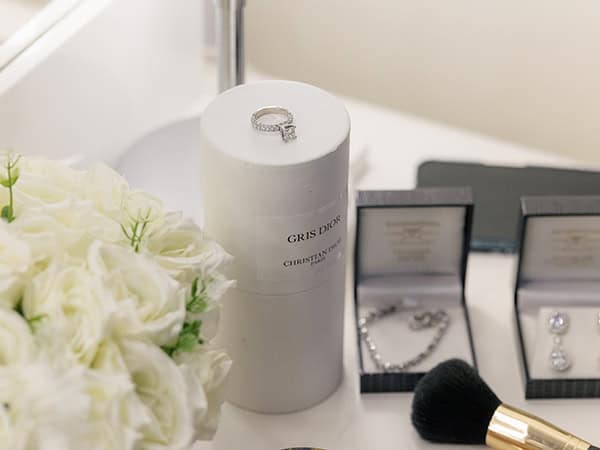 lovely-summer-wedding-larnaca-white-roses_10