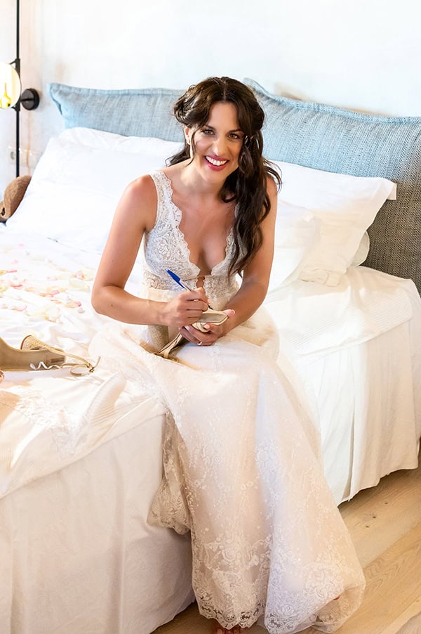 lovely-summer-wedding-mani-orange-roses_07