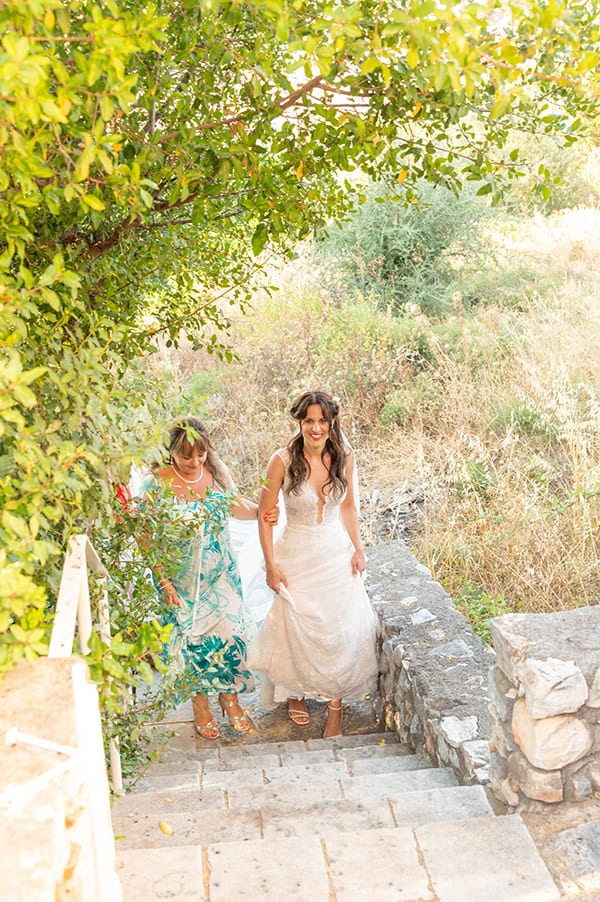 lovely-summer-wedding-mani-orange-roses_15