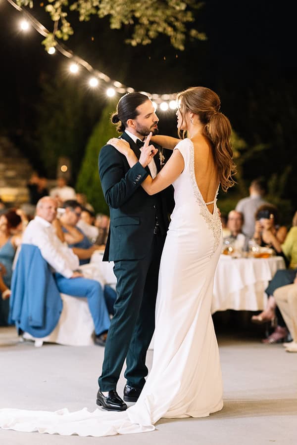 lovely-summer-wedding-pelion-peach-flowers_25