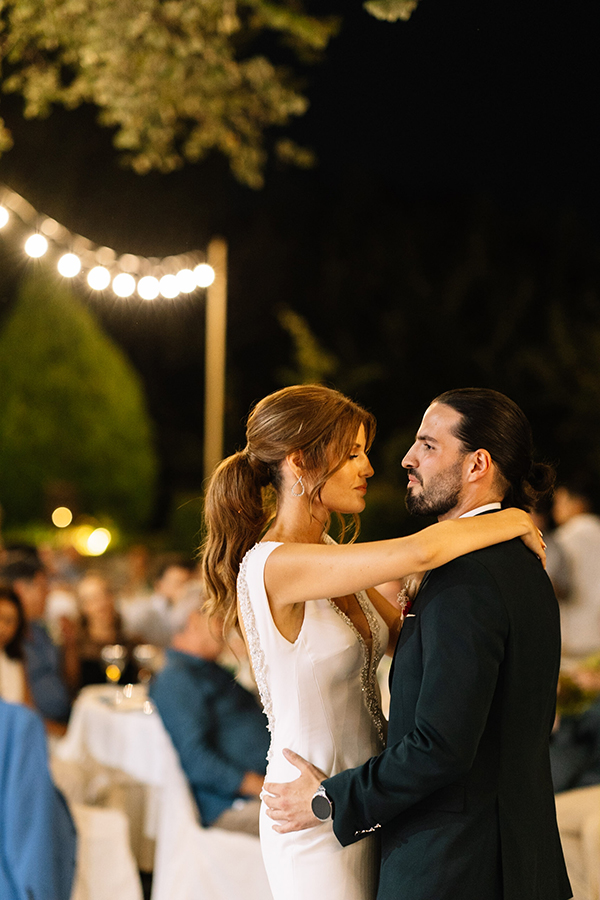 lovely-summer-wedding-pelion-peach-flowers_26