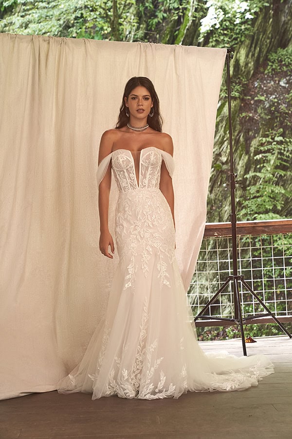 lovely-wedding-dresses-lilian-west_18